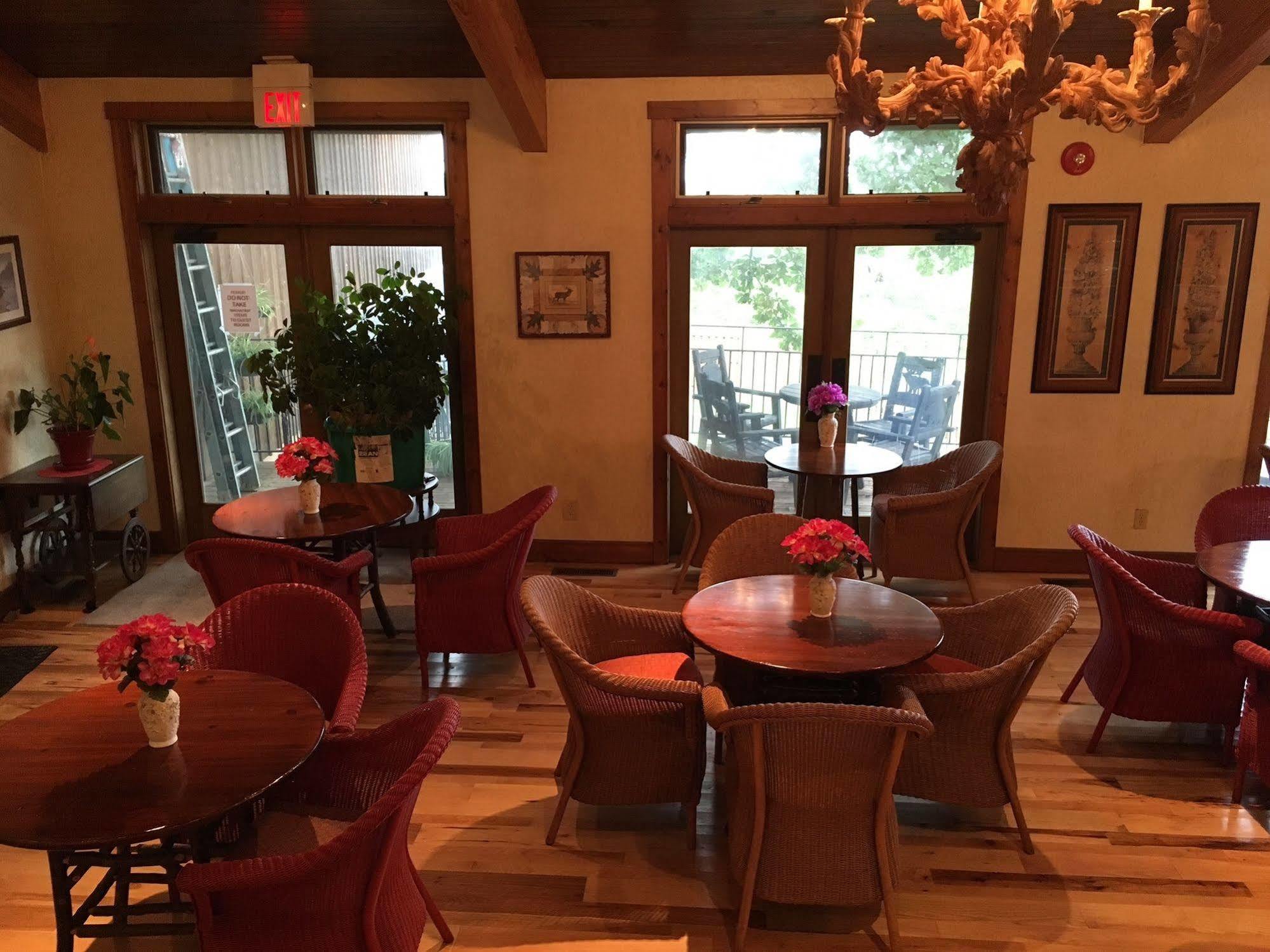 יוריקה ספרינגס Country Mountain Inn מראה חיצוני תמונה
